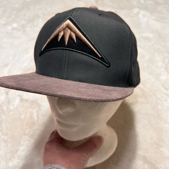 Mitchell & Ness stealth triangle SnapBack cap hat - Picture 3 of 5